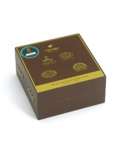 Alternative view of Petit Robusto Seleccion Box